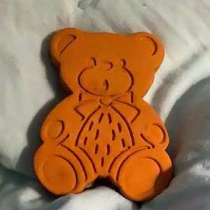 - Original Brown Sugar Bear App 21/2” used to keep Brown Sugar soft